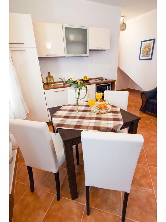 Apartments Cambi Kaštela Eksteriør billede